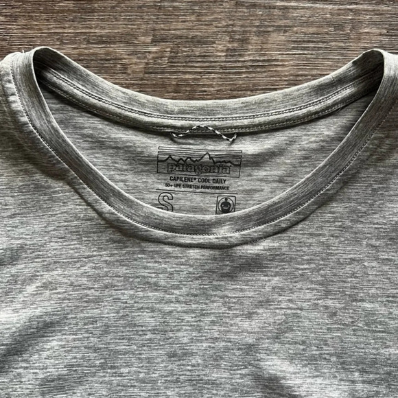 Patagonia Capilene Base Layer longsleeve shirt gray M Athleisure Minimalist - Picture 6 of 6